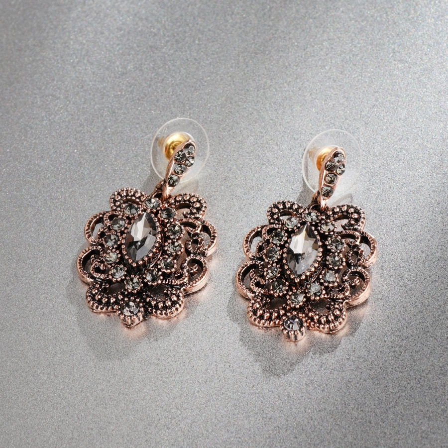 Grey Crystal Flower Jewellery-Set - Image 2